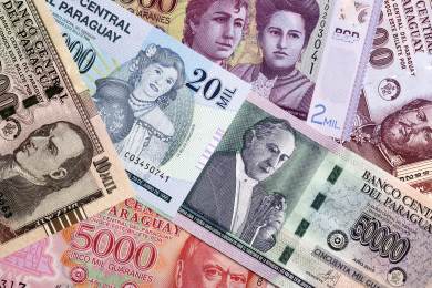 596 USD