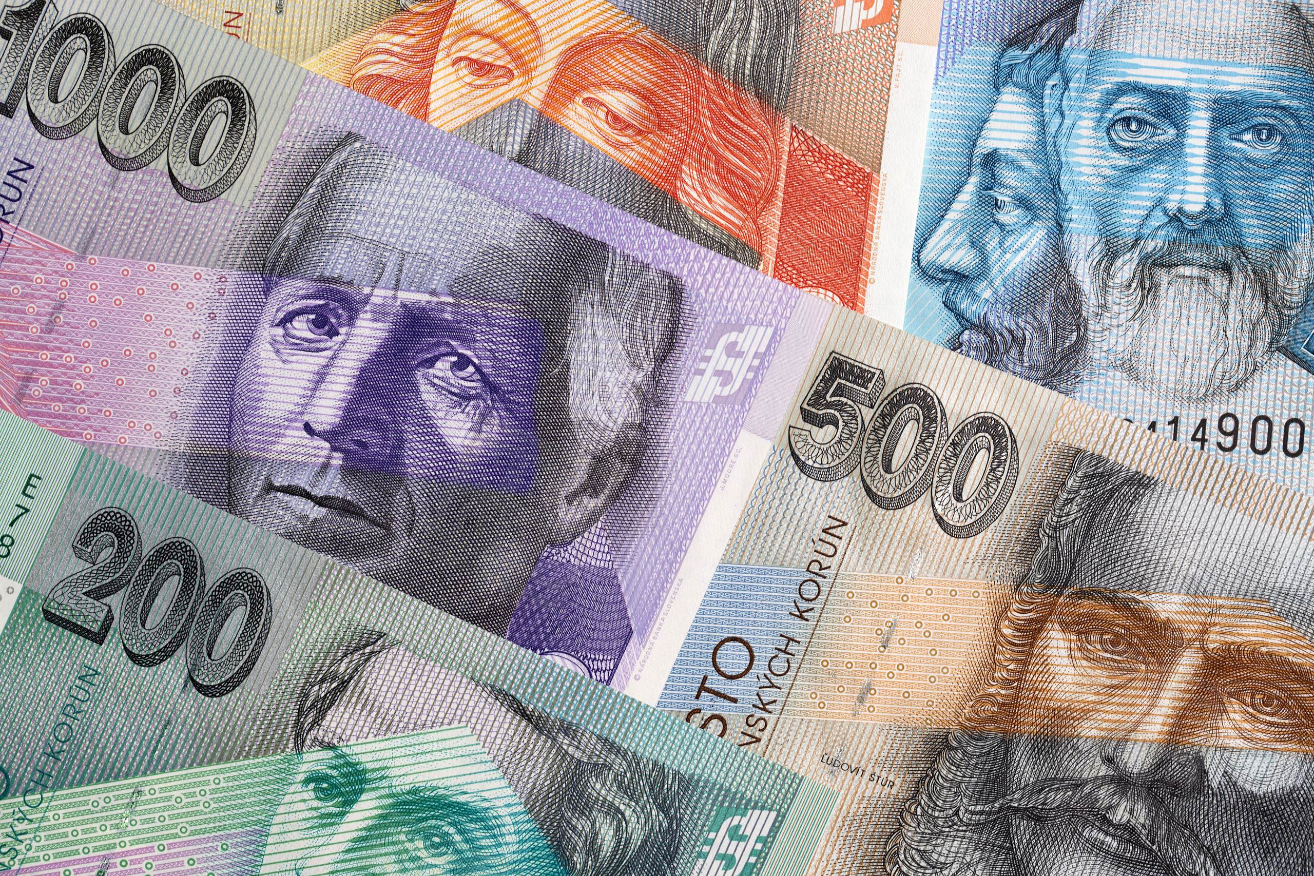 598 USD