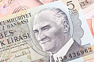 739 EUR