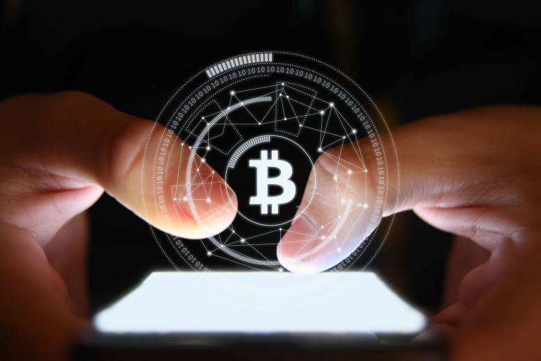 Policie: Falešní bankéři nutí volané vzít si úvěr a peníze vložit do bitcoinmatu Policie: Falešní bankéři nutí volané vzít si úvěr a peníze vložit do bitcoinmatu