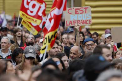 Hnutí Bloquons tout plánuje blokády a protesty napříč celou Francií