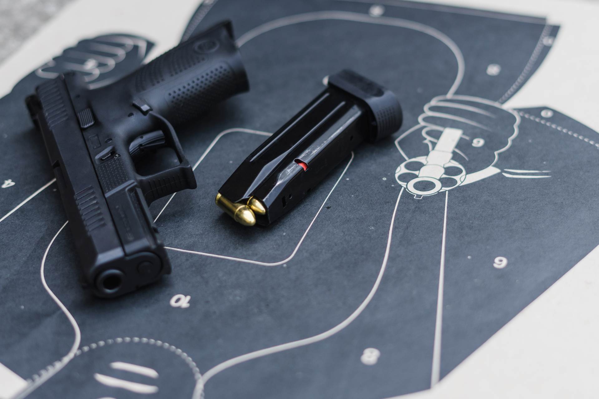 Obrana koupí ruční zbraně od České zbrojovky v hodnotě až 4,26 miliardy korun