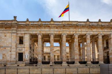 Trump oznámil cla a další sankce proti Kolumbii za odmítnutí deportačních letů