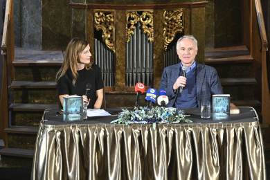 Dan Brown při psaní nové knihy napsal milion slov, nakonec jich vyšlo 200.000