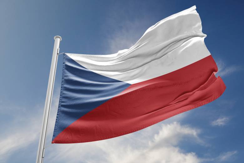 Sněmovna zrychleně schválila rozšíření výčtu významných dnů o Den české vlajky