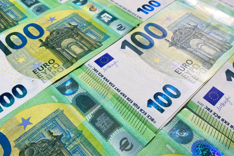 Zadlužení EU ve druhém čtvrtletí opět kleslo, v Česku se dál zvyšuje