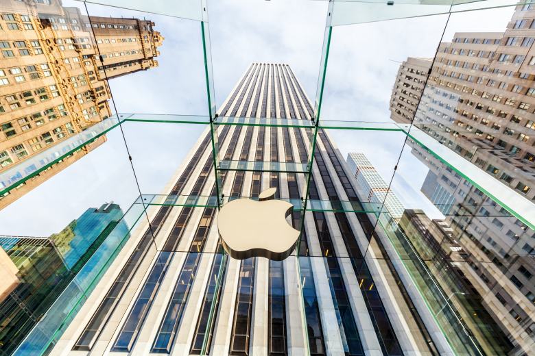 Tržní hodnota firmy Apple po zásahu regulátorů klesla o 113 miliard dolarů