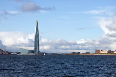 Vývoz ruského plynu přes Ukrajinu do Evropy pokračuje stabilně, uvedl Gazprom