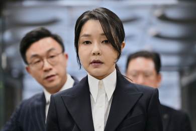 V Koreji zatkli bývalou první dámu kvůli úplatkářství a manipulacím s akciemi