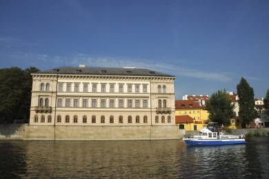 Lichtenštejnský palác otevřel dveře návštěvníkům, vystavil dary premiérům