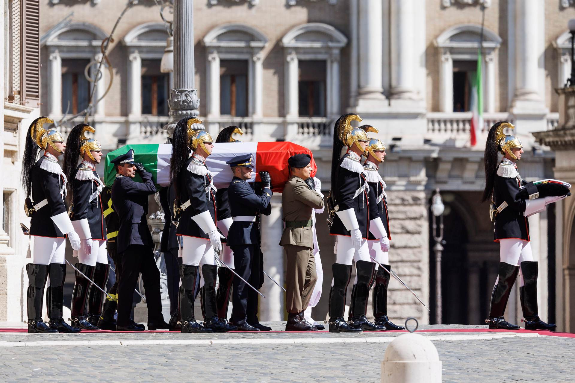  Itálie prezident pietní Napolitano 