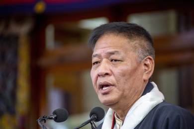Předsedou tibetské exilové vlády bude na dalších pět let Penpa Cchering