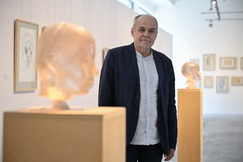 Zlínská krajská galerie připravila retrospektivní výstavu sochaře Radima Hankeho