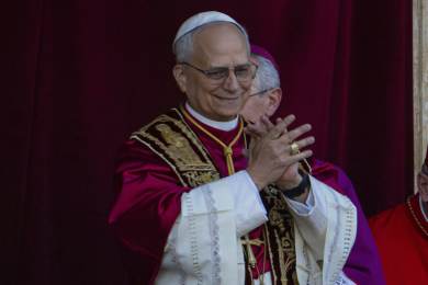 Katolická církve má nového papeže Lva XIV., stal se jím kardinál Prevost z USA