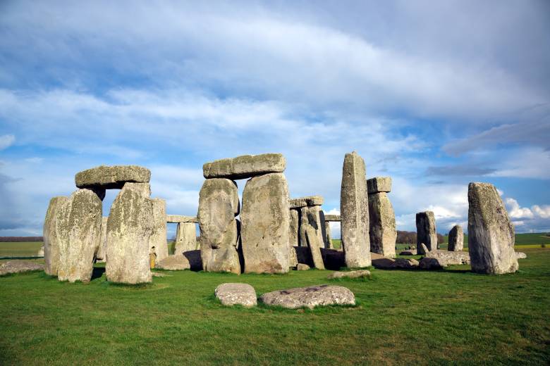 Nedaleko Stonehenge archeologové objevili jeho starší malou verzi, píše BBC