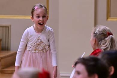 Teprve devítiletá klavíristka z Brna vyhrála mozartovskou soutěž Amadeus