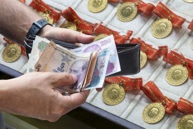 Míra inflace v Turecku pokračuje v růstu, v únoru přesáhla 67 procent