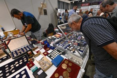 Veletrh Sběratel nabídne, bankovky, známky či eurominci se smaženým sýrem