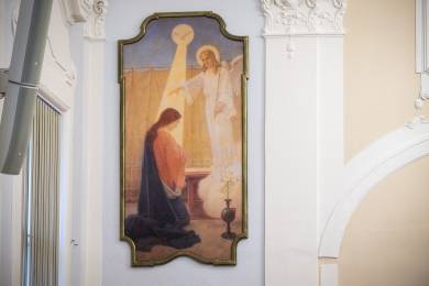 Vypátrané obrazy se po 100 letech vrátily jako repliky do gymnázia v M.Boleslavi