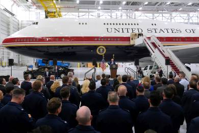 Trump odhalil nový prezidentský letoun Air Force One darovaný Katarem