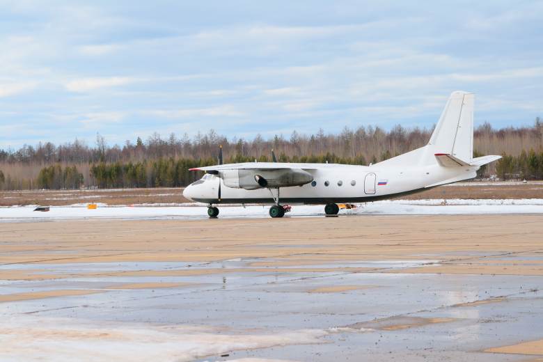 V Rusku se zřítilo letadlo An-24, nikdo z padesátky lidí na palubě nepřežil