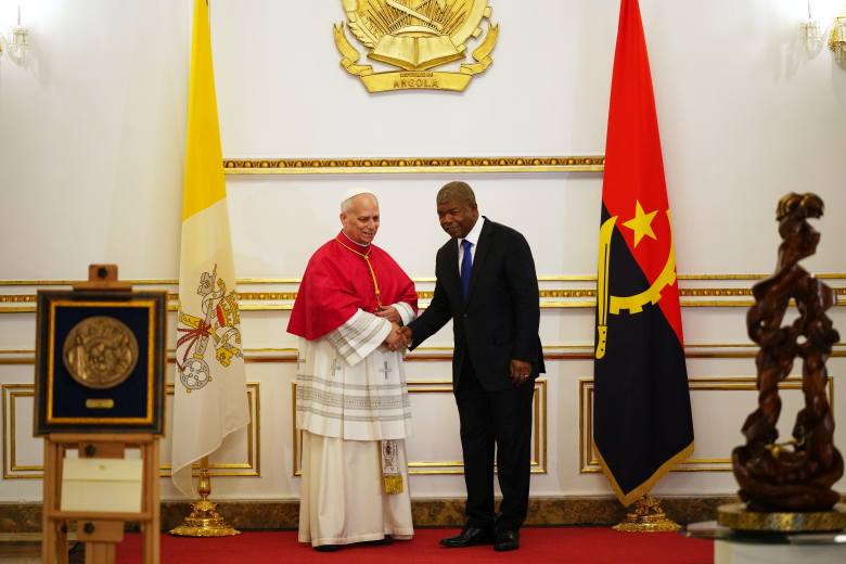Africký kontinent nelze dál drancovat a vykořisťovat, varoval papež v Angole