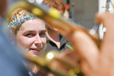 V šumavské vesničce Annín přišly stovky lidí na sklářskou pouť a oslavu Aniček