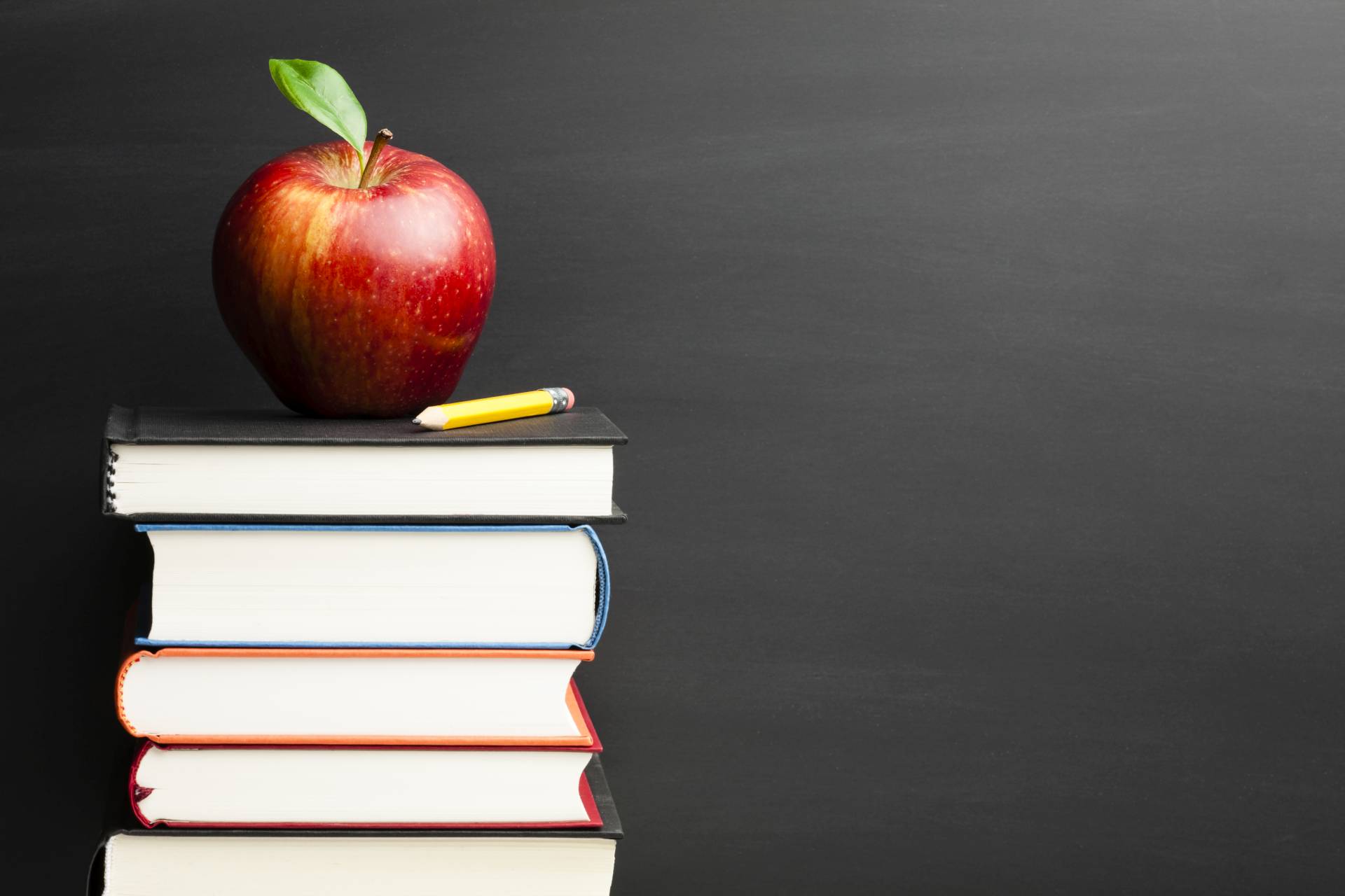 Apple čelí žalobě kvůli využívání knih k trénování umělé inteligence