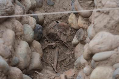 Archeologové v Limě objevili 1400 let staré pozůstatky muže