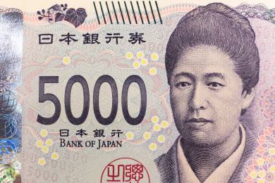 Japonská vláda schválila rekordní rozpočet, v parlamentu může narazit