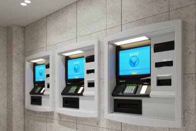 Tři zadržení za krádež bankomatů v Praze skončili ve vazbě, čtvrtý je svědkem