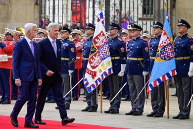 Pavel přijal na Hradě belgického krále Phillipa, udělí mu vyznamenání