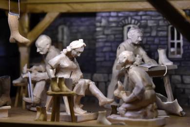 Betlém řezbářů Nedomlelových bude vystaven v bruntálském kostele