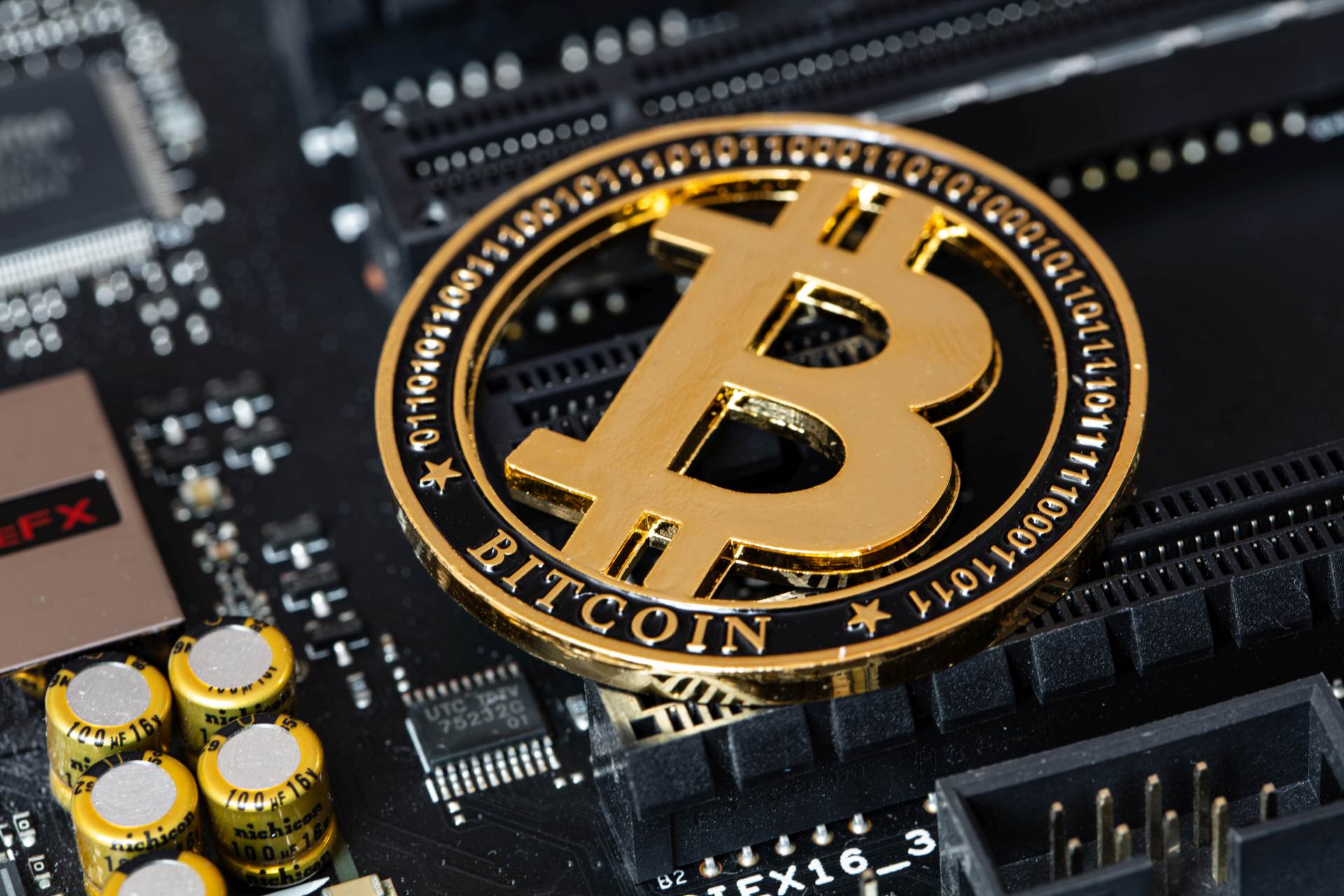 Advokáti doporučili ministerstvu, ať s darovanými bitcoiny zatím nijak nenakládá