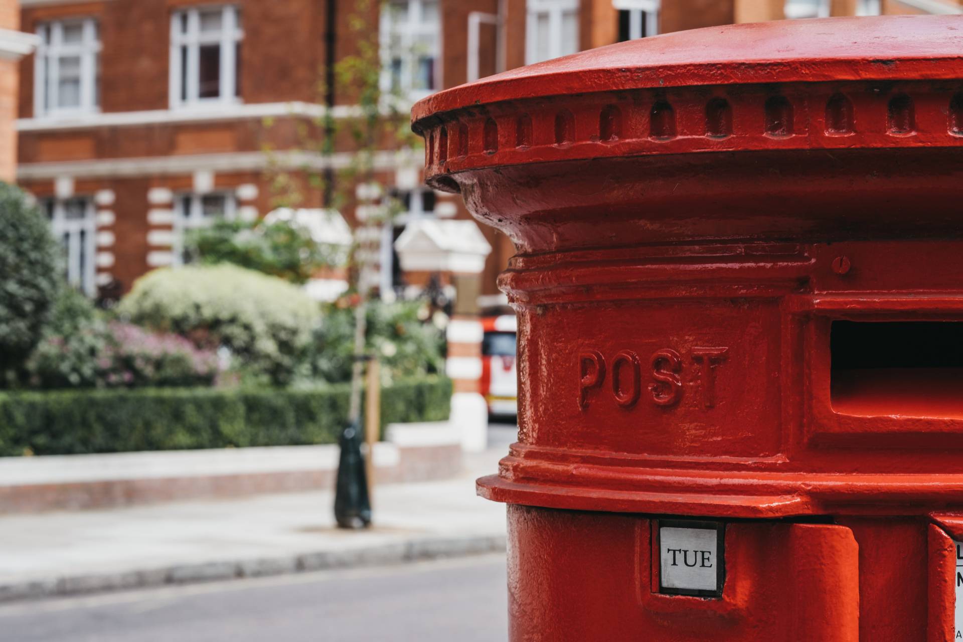  Británie ČR pošta vláda firmy Royal_Mail IDS EP_Group Křetínský 