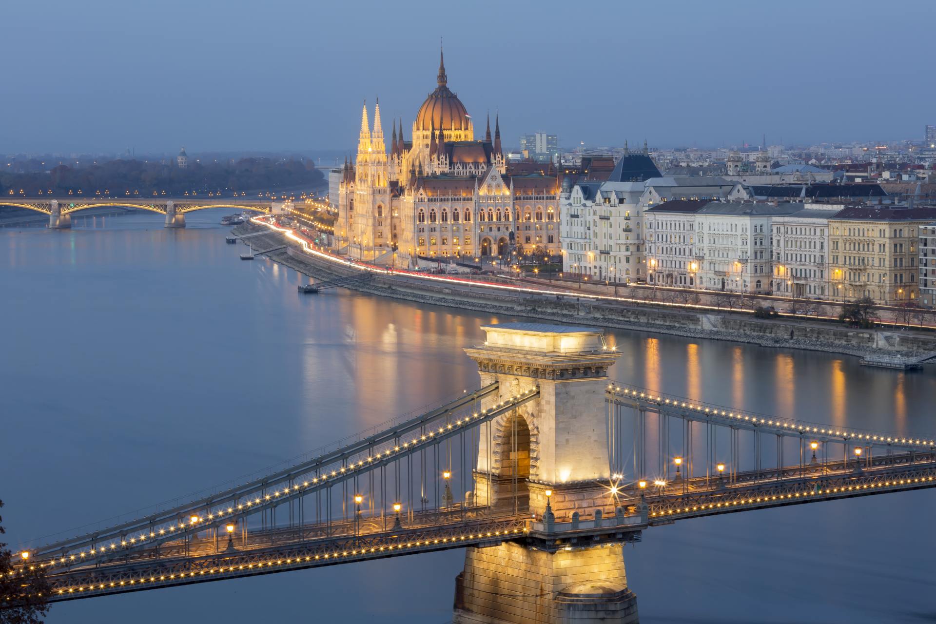 Maďarská centrální banka snížila základní úrok na 6,75 procenta