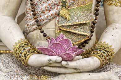 V Hongkongu se budou dražit klenoty objevené s ostatky Buddhy, Indie je proti