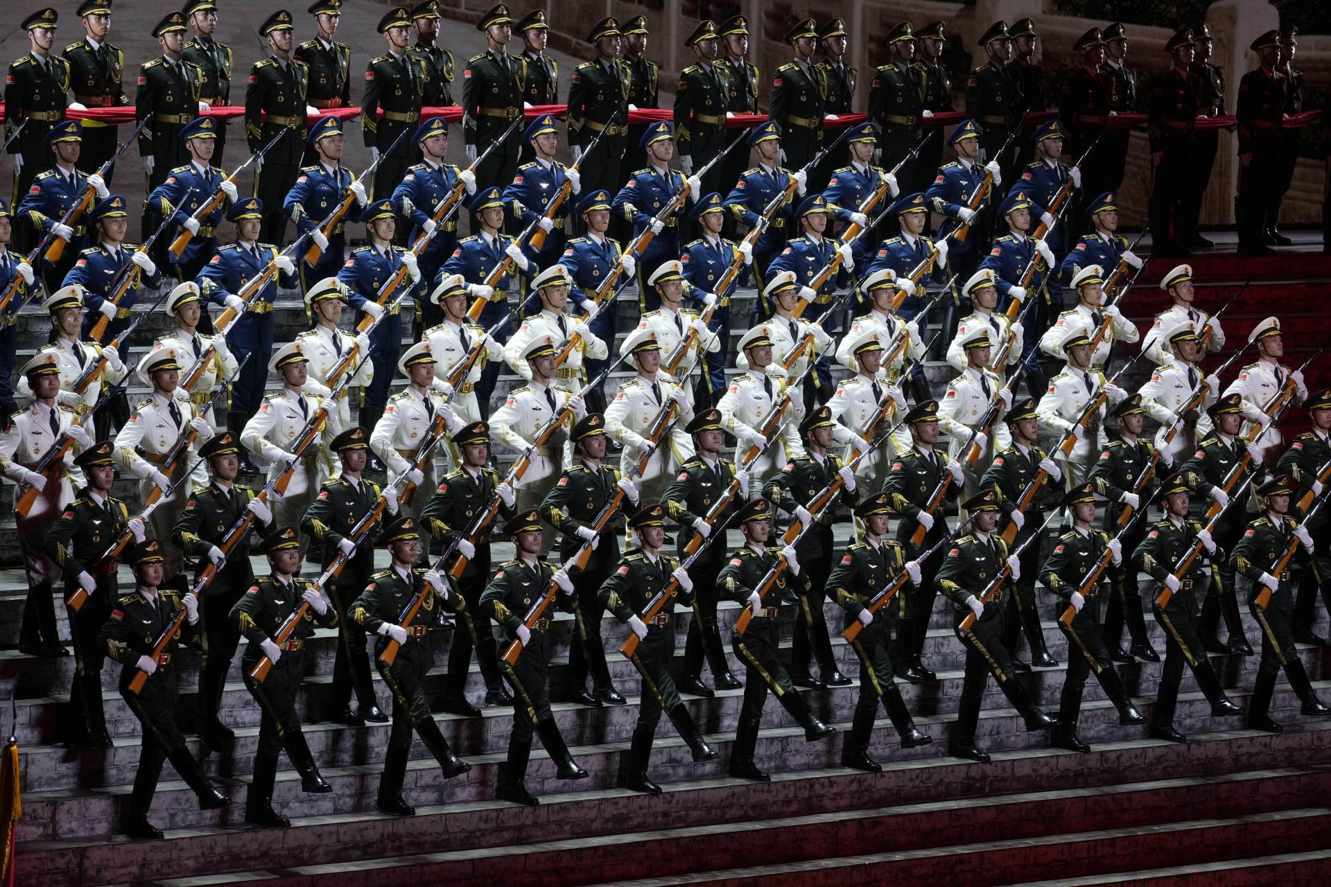 Tchaj-wan v reakci na čínskou přehlídku varuje před fašismem a kultem vůdců