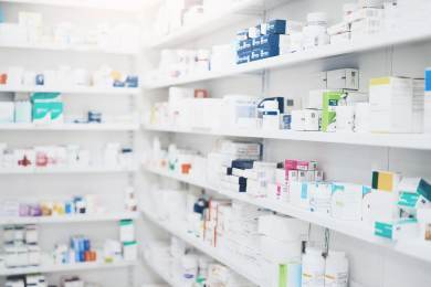 Americké 100procentní clo se na léky z EU nevztahuje, uvedla Evropská komise