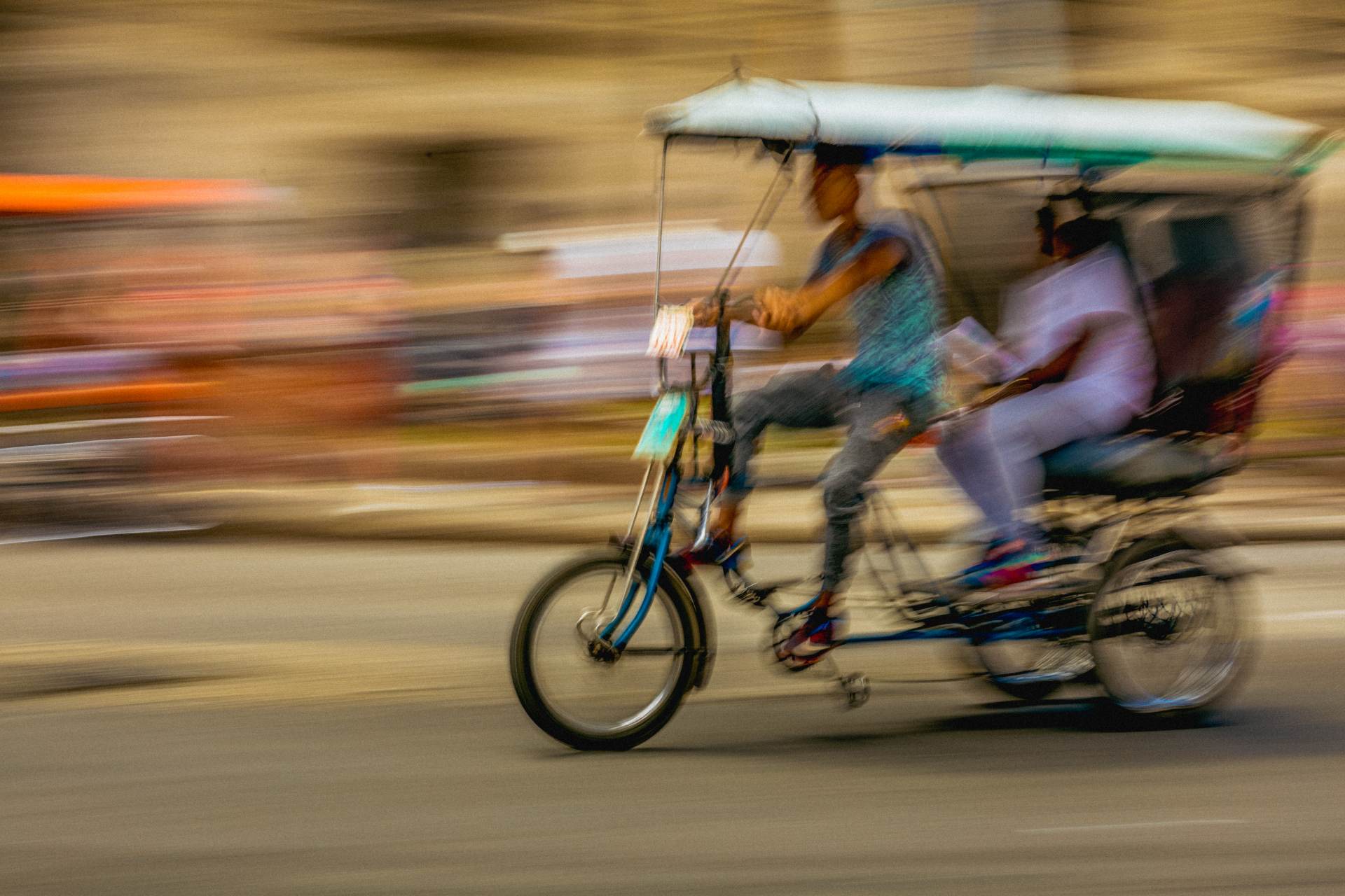 AP: Motocyklistům