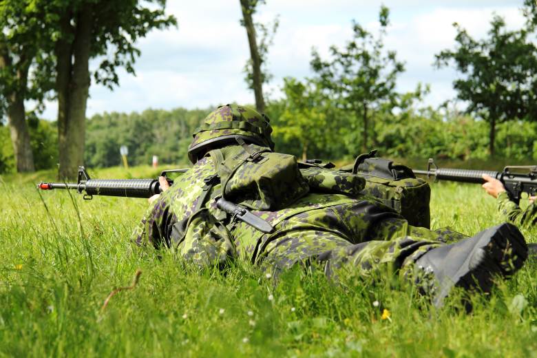 AP: S ruskou agresí a vojenskými investicemi bude dánská armáda povolávat i ženy