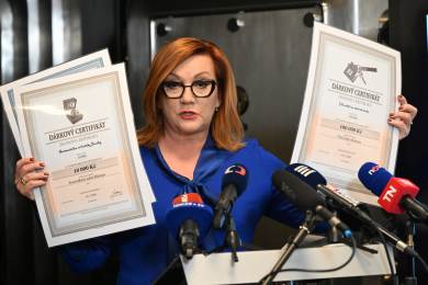 Ministerstvo financí ode dneška nabízí lidem možnost nakoupit státní dluhopisy