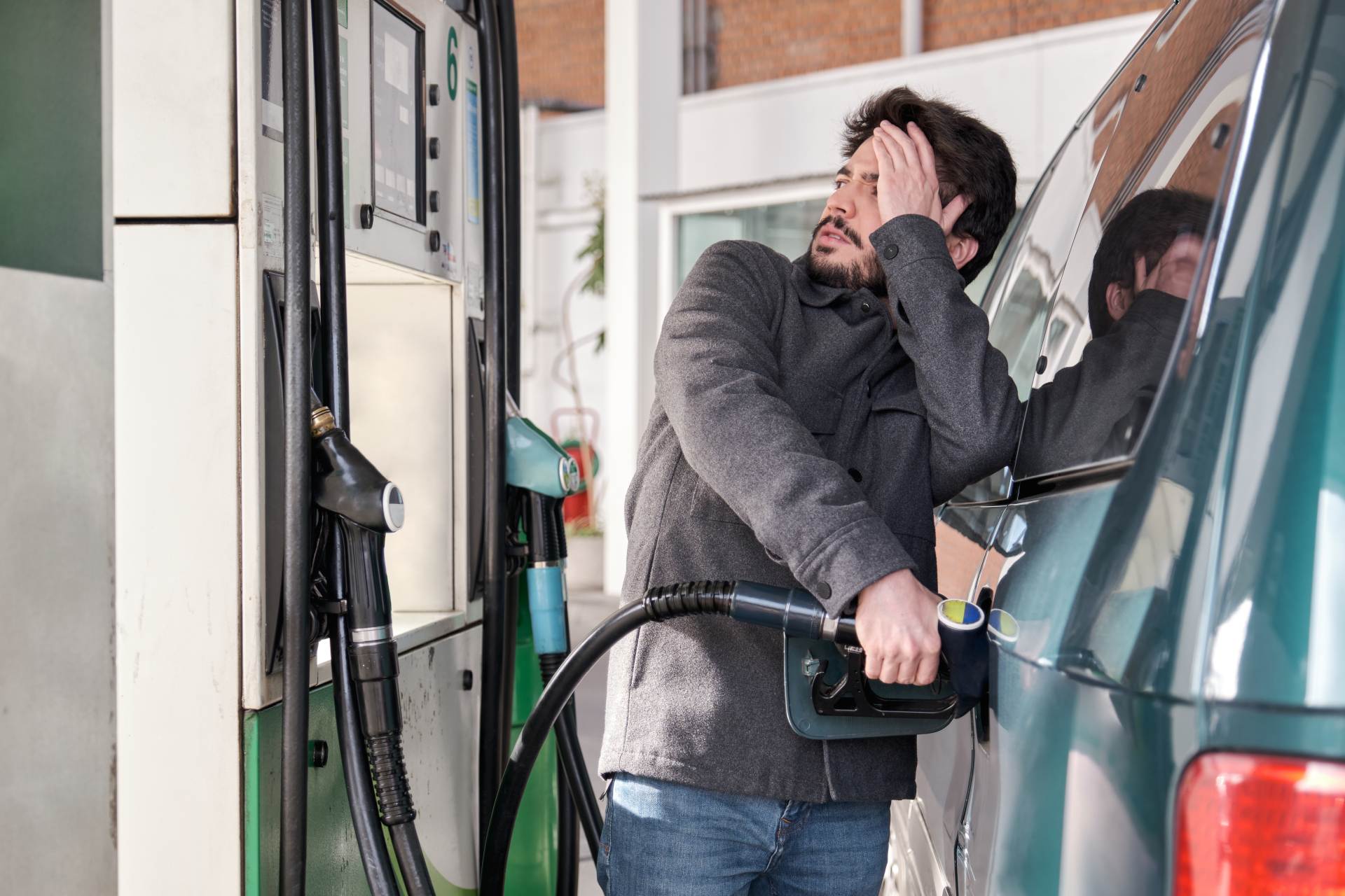  ČR EU burzy energie povolenky analytici 