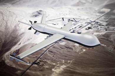 Šéf německé armády chce zavést nové zbraňové systémy k obraně proti dronům