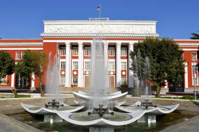 Tádžikistán okultní prezident policie