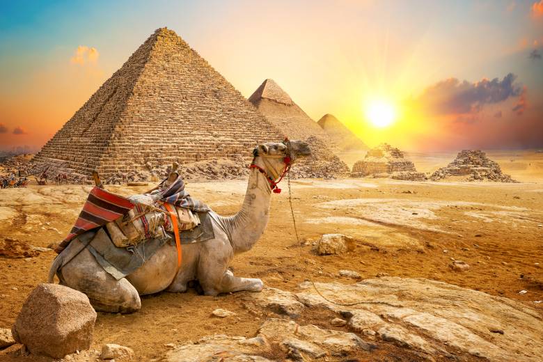 Egyptolog Havás plánuje do roku 2025 odhalit dva nálezy z Chufuovy pyramidy Egyptolog Havás plánuje do roku 2025 odhalit dva nálezy z Chufuovy pyramidy