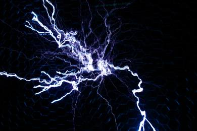 Experti: Česká ekonomika potřebuje levnější energie, brzy se jich ale nedočká