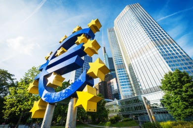 Reuters: Čím dál více činitelů ECB se přiklání k zářijovému snížení úroků