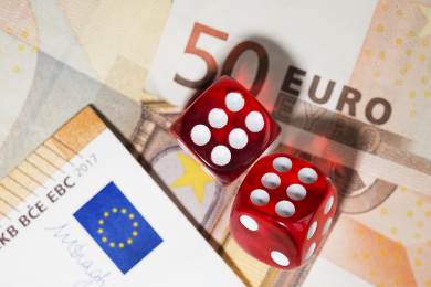 Francouz nabízí část výhry 500.000 eur zlodějům, kteří zaplatili los jeho kartou