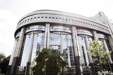 Evropský parlament schválil svá doporučení, jak řešit krizi bydlení v EU